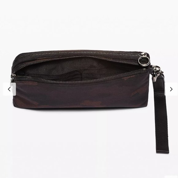 🆕 [Lululemon] Now and Always Pouch Heritage Camo - Picture 4 of 5